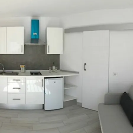 White Triplex Arona (Tenerife)